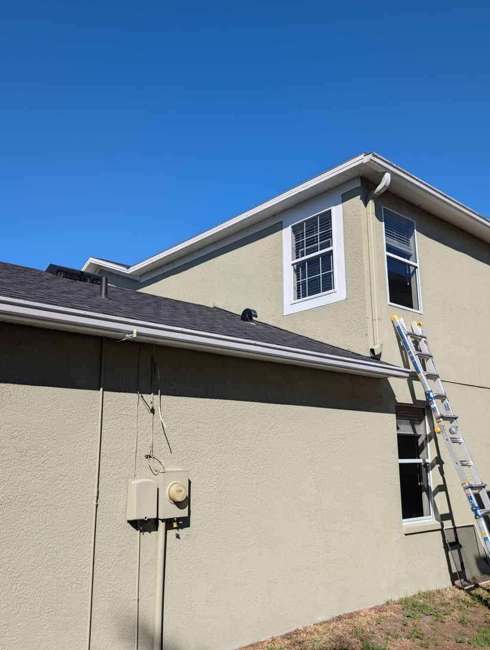 Gutter Cleaning & Brightening image
