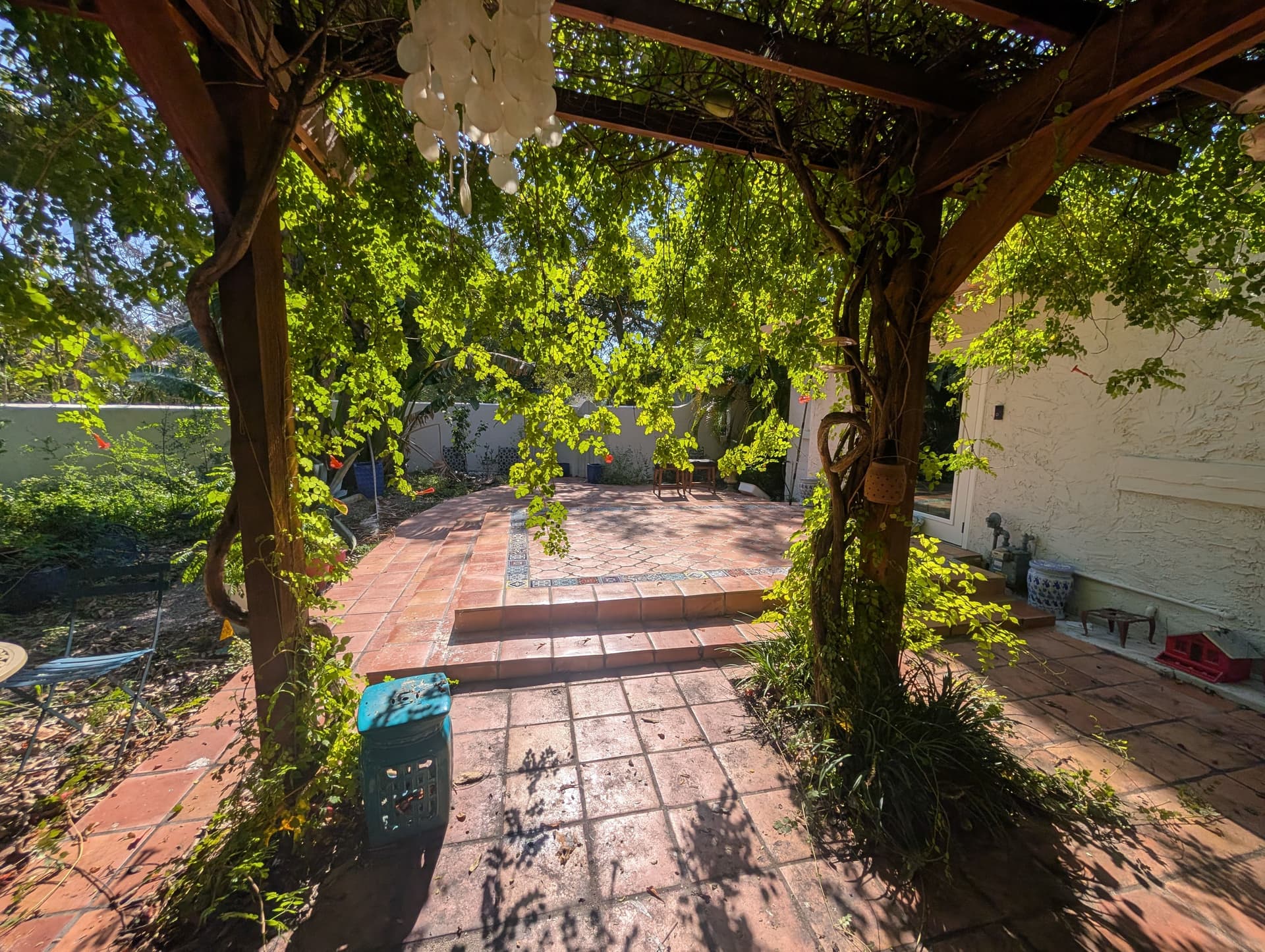 Gallery photos for St. Pete Courtyard Patio Pressure Washing and Cleanup: Image #1