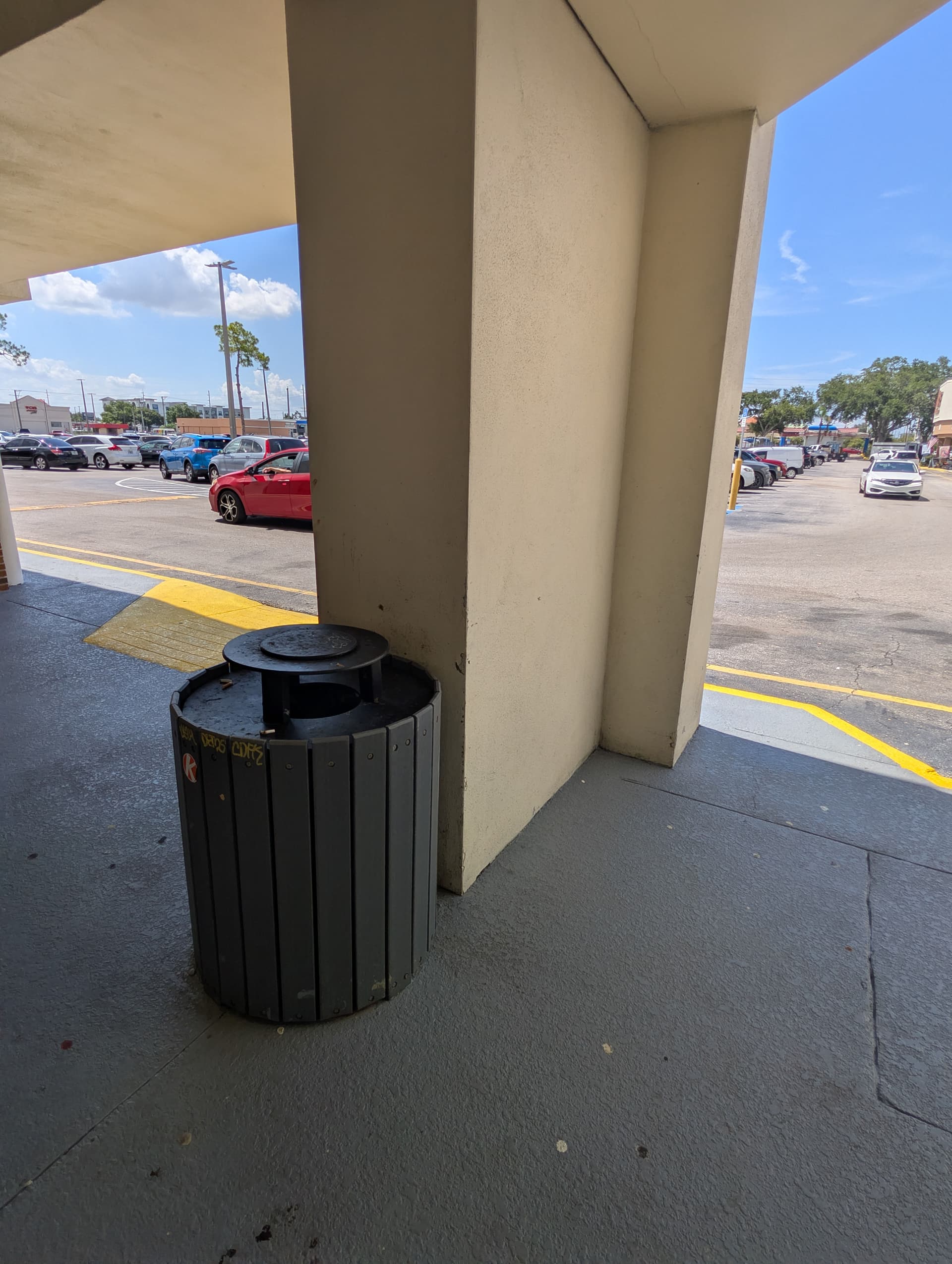 Gallery photos for Storefront Pressure Washing and Window Cleaning at Tampa TJ Maxx: Image #4