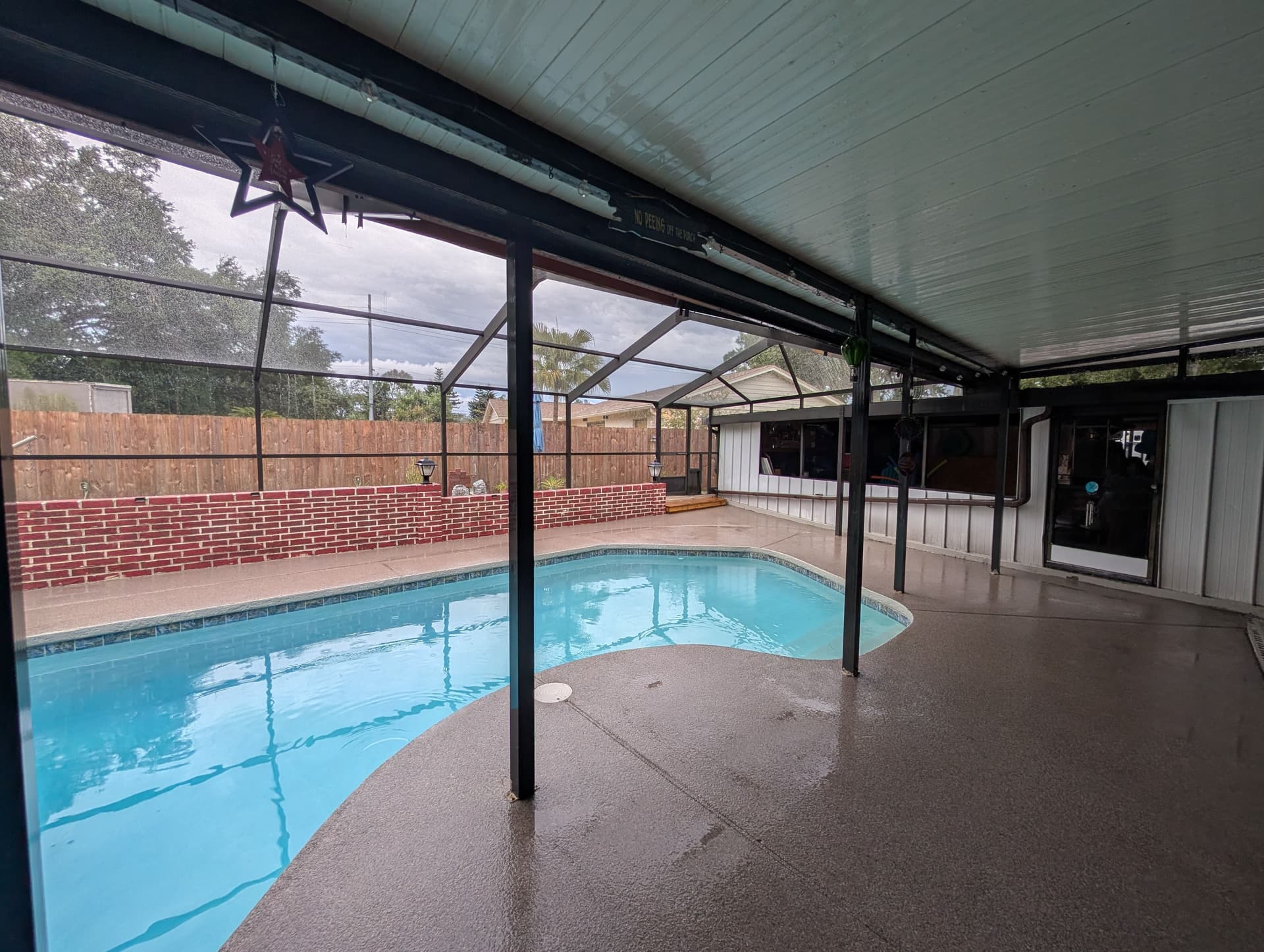 Gallery photos for Pool Deck Cleaning for a Repeat Customer in Carrollwood: Image #3